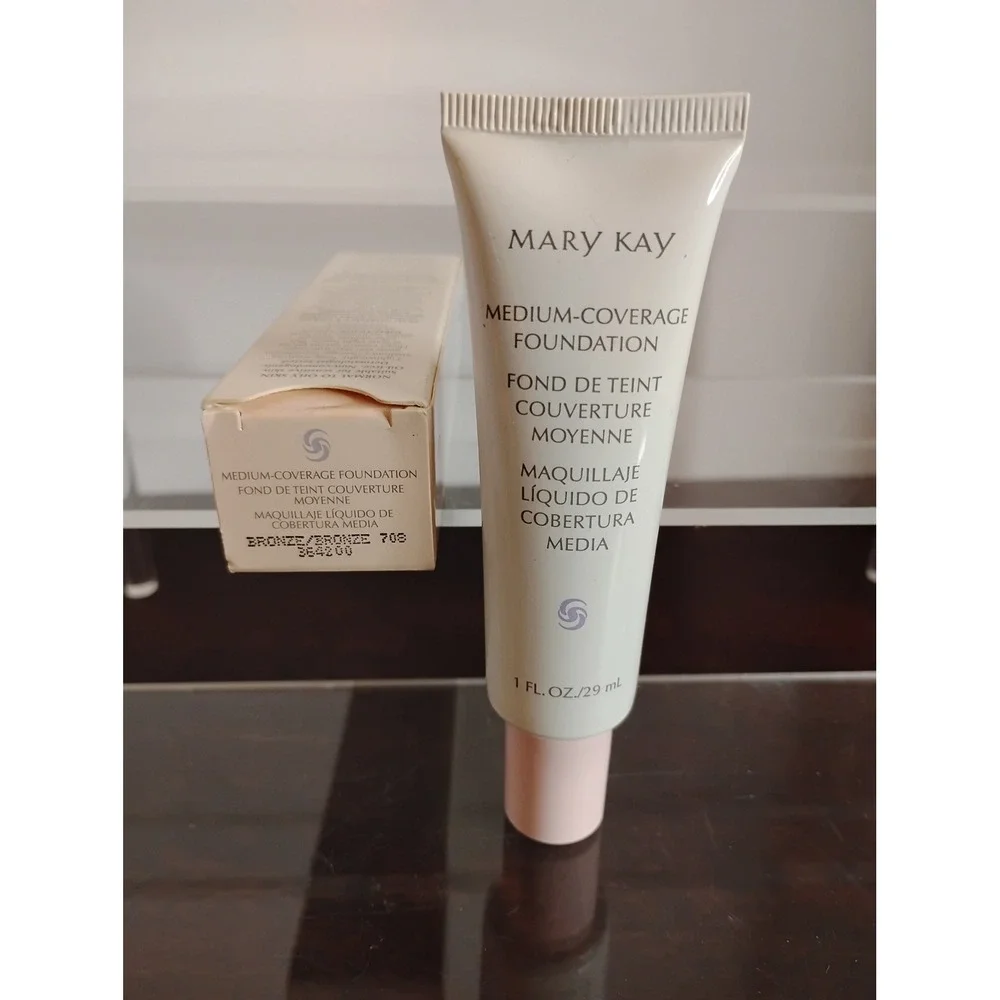 Mary Kay Medium Coverage Foundation Bronze 708 Normal to Oily Skin 1 fl oz NIB